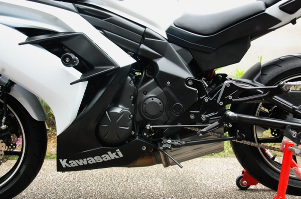 ขาย Kawasaki Ninja 650 ABS ปี2013 รถสวยพร้อมของแต่งเอกสารพร้อมโอน