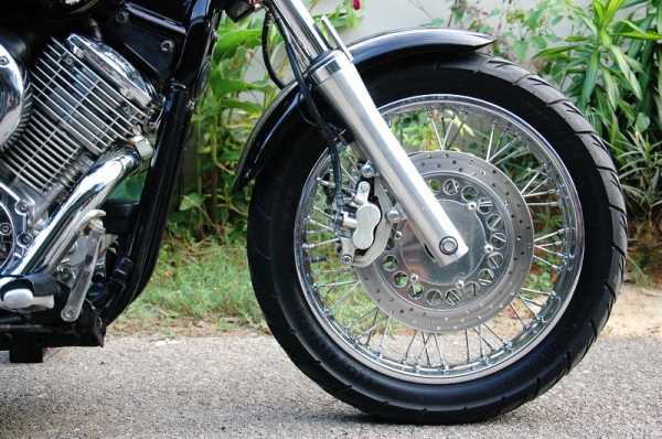 ขาย Yamaha Dragstar 1100 Custom ปี 2000 รถทะเบียนแท้ ส.ม.อ โอนได้ทุกขนส่ง เอกสารพร้อมโอน