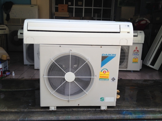 **** ขายแอร์ DAIKIN 18000 BTU สภาพสวย ****