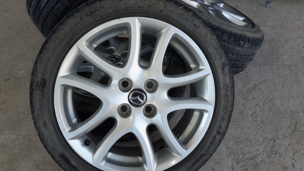 แม็กขอบ 16 mazda พร้อมยาง สวยไม่คด ไม่แตก ซ่อมดุ้ง 1 วงเล็กน้อยมาก