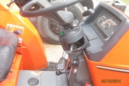 ขายรถไถ Kubota รุ่น ZL1-235 ใช้แค่ 11,000 ชั่วโมง สวยพร้อมใช้ โทร 088-4501277 ขายรถไถ Kubota รุ่น ZL1-235 ใช้แค่ 11,000 ชั่วโมง สวยพร้อมใช้ โทร 088-4501277