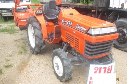 ขายรถไถ Kubota รุ่น ZL1-235 ใช้แค่ 11,000 ชั่วโมง สวยพร้อมใช้ โทร 088-4501277 ขายรถไถ Kubota รุ่น ZL1-235 ใช้แค่ 11,000 ชั่วโมง สวยพร้อมใช้ โทร 088-4501277
