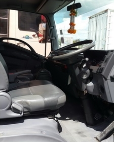 ขาย NPR150 แรง ปี 52 ตู้สามบานยาว 5 m สวยพร้อมใช้ โทร 088-4501277 ขาย NPR150 แรง ปี 52 ตู้สามบานยาว 5 m สวยพร้อมใช้ โทร 088-4501277