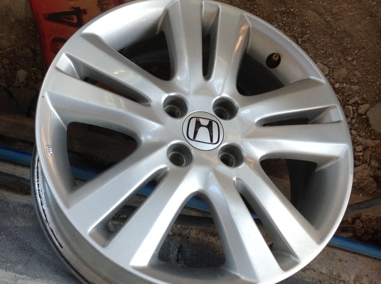 ยาง175/65/15พร้อมล้อฝาครอบ 3500ส่งทั่วประเทศ