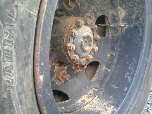 ขายสิบล้อหน้ายาวนิสสัน ขายสิบล้อหน้ายาวนิสสัน