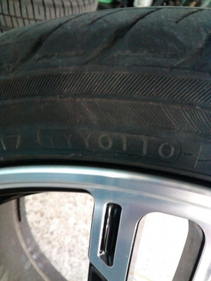 ล้อแม็กพร้อมยาง 22540R18 แม็ก Enkai ห้าก้านคู่ 5รูร้อย พร้อมตัวแปลง สี่รูยาง Yoko ปี 10  หนึ่งชุด