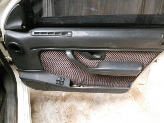 ขายเก๋งเปอร์โย