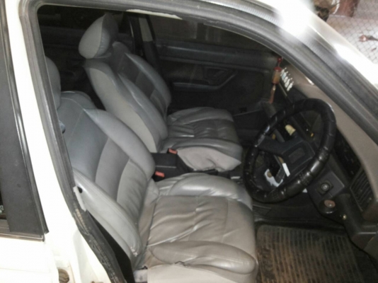 ขายเก๋งเปอร์โย