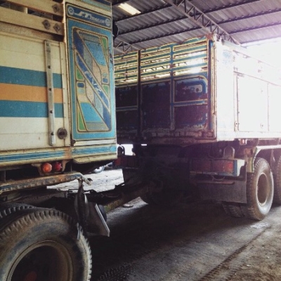 รถบรรทุก แม่-ลูก 18 ล้อ ยี่ห้อ HINO ปีจดทะเบียน 2541 260 แรงม้า