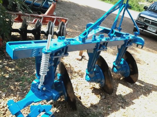 ขายผาน3CMTรุ่นใหม่กระทู้ยาวของรถไถใหญ่ ขายผาน3CMTรุ่นใหม่กระทู้ยาวของรถไถใหญ่