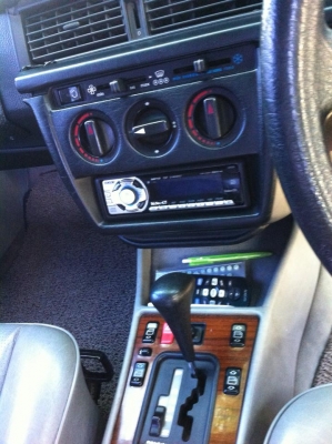 ขาย รถMercedes Benz ปี36 รุ่น190E เกียร์ออโต้ แต่ทำการเปลี่ยนเครื่องหัวฉีด Toyota รหัส ความแรง 2JZ 3,000cc แจ้งลงเล่มทะเบียนเรียบร้อย มีเล่มทะเบียนพร้อมชุดโอนเรียบร้อย (ทำการSet ช่วงล่างเรียบร้อย หนึบๆ นุ่มๆ) ไม่มีการติดแก๊สแต่อย่างใด สภาพภายในสวยๆแบบเดิม