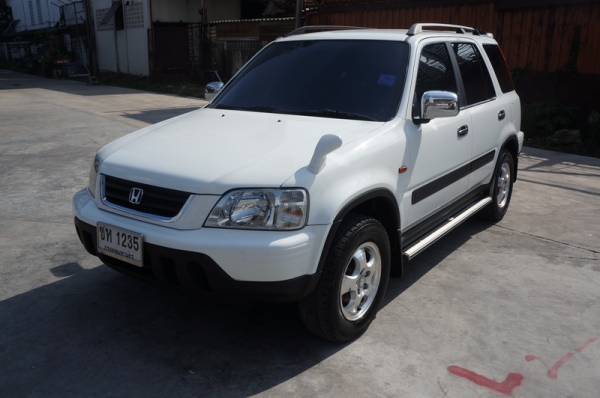 HONDA CR-V ปี 1999 รถสวยจัดๆ ARIBAG คู่หน้า พวงมาัลยพาวเวอร์ กระจกไฟฟ้า ล้อ MAX แอร์เย็นๆ เครื่องเดิมวิ่งดี ช่วงล่างดี ภายในสภาพสวย สีสวย รถพร้อมใช้งาน จัดไฟแนนได้ ฟรีดาวน์