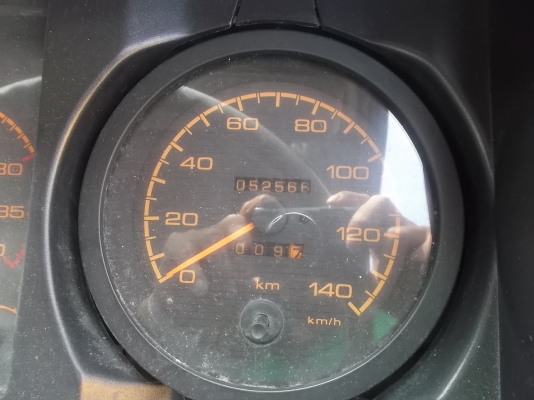 ขายรถ 6 ล้อ ISUZU เครื่อง 6HE1 ธรรมดา ไม่มีทะเบียน ติดเครน UNIC 340 5ปลอก ขาหยั่งสูง