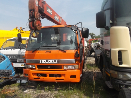 ขายรถ 6 ล้อ ISUZU เครื่อง 6HE1 ธรรมดา ไม่มีทะเบียน ติดเครน UNIC 340 5ปลอก ขาหยั่งสูง
