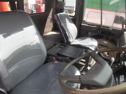 ขายรถ 6 ล้อ ISUZU เครื่อง 6HE1 ธรรมดา ไม่มีทะเบียน ติดเครน UNIC 340 5ปลอก ขาหยั่งสูง