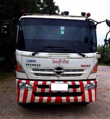 รถบรรทุกน้ำมัน 10 ล้อ ยี่ห้อ HINO 2 เพลา มี 3 คัน ขนาดบรรทุก 18,000 ลิตร