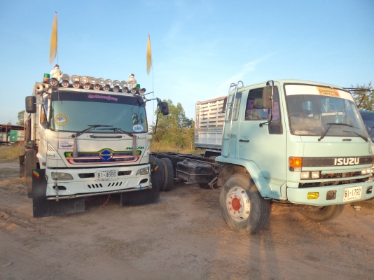 ขายรถอีซูซุ10ล้อร็อกกีหัวคัซซีเครื่อง175แรง2เพลา รับเงินโอนมัดจำ10000บาทจาก จ.โคราชแล้วคับ