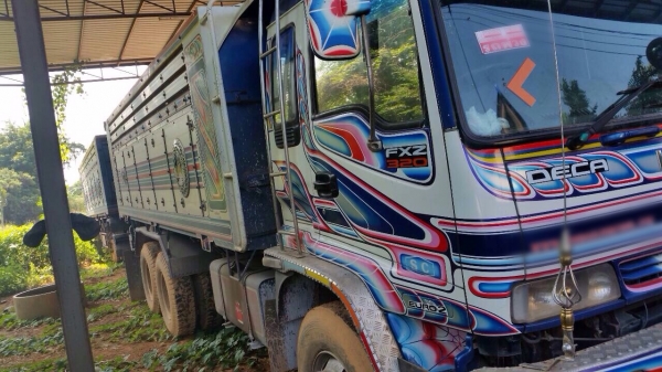 ขายรถพ่วงสิบล้อดัมพ์ ISUZU เครื่อง 320 แรง ปี 51 กระบะดัมพ์มิเนียมอู่ซุ่นชัย ลูก 3 เพลาแท้ ทะเบียนพร้อม ขายรถพ่วงสิบล้อดัมพ์ ISUZU เครื่อง 320 แรง ปี 51 กระบะดัมพ์มิเนียมอู่ซุ่นชัย ลูก 3 เพลาแท้ ทะเบียนพร้อม