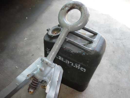 กระโดงLAND ROVERลาก JEEP + ถังน้ำมันสำรอง