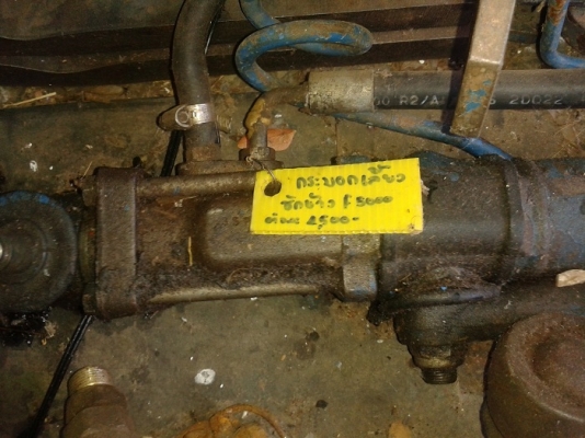 ขาย กระบอกไฮดรอลิกเลี้ยวใต้คางหมูรถไถฟอร์ด6610 แท้เก่านอกสภาพสวย