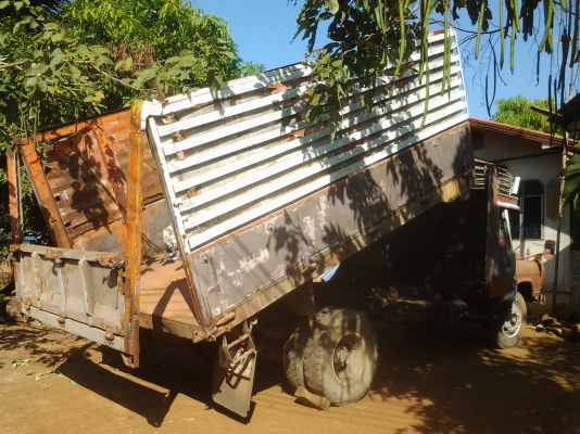 ISUZU  หัวยาว6ล้อดั้มเครื่องEH700เครื่อง168แรงม้าทะเบียนพร้อม