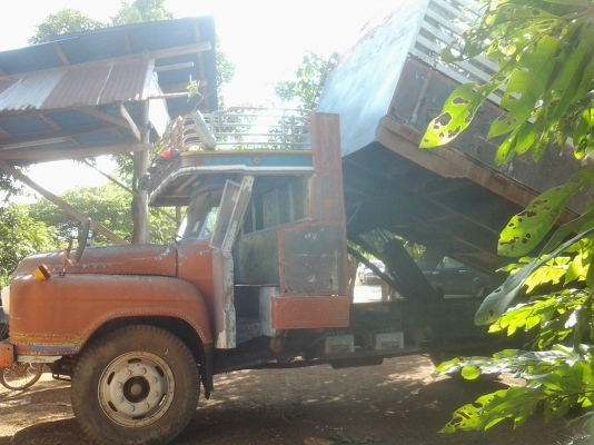 ISUZU  หัวยาว6ล้อดั้มเครื่องEH700เครื่อง168แรงม้าทะเบียนพร้อม