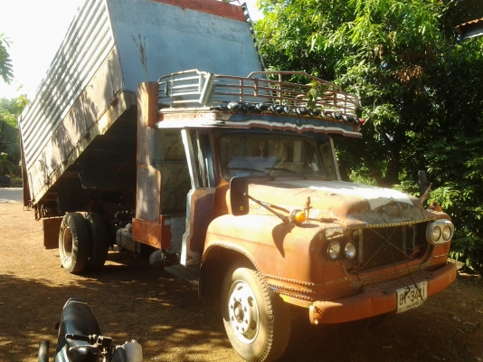 ISUZU  หัวยาว6ล้อดั้มเครื่องEH700เครื่อง168แรงม้าทะเบียนพร้อม