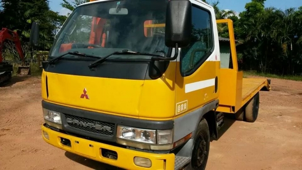 MITSUBISHI CANTER 110 แรง พื้นเรียบ  ท้ายลาด