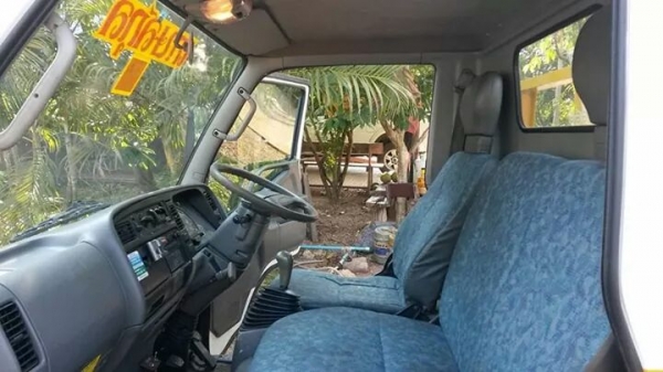 MITSUBISHI CANTER 110 แรง พื้นเรียบ ท้ายลาด MITSUBISHI CANTER 110 แรง พื้นเรียบ ท้ายลาด