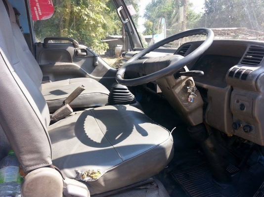 ขายISUZU NPR 120แรง ยาว5เมตร ภายในสวย เครื่องดี แคชซีสวย สภาพพร้อมใช้งาน เอกสารพร้อมโอน สนใจโทร090-8588220คุณนะ ID:narong498 หรือ www.truck.in.th/498 หรือfb:ณรงค์ ซื้อขายรถมือสอง(เว็บไซต์ส่วนตัว)  จัดไฟแนนซ์ได้ เงื่อนไขง่ายๆวันเดียวรับรถ