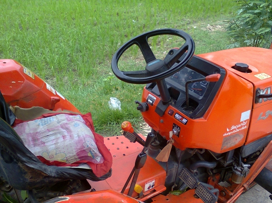 ขายรถไถนาคูโบต้า 34 แรง 4WD สภาพดีพร้อมใช้ ขายรถไถนาคูโบต้า 34 แรง 4WD สภาพดีพร้อมใช้