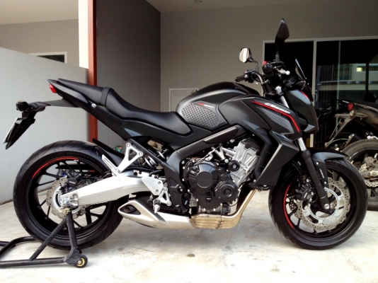 ขาย CB650f ปี2014 วิ่ง1600 Km.แท้ๆ สภาพป้ายแดงใหม่เหมือนออกศูนย์ ราคา 263000 บาท