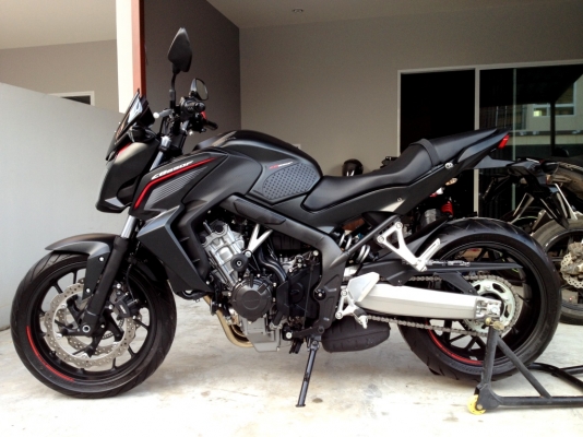 ขาย CB650f ปี2014 วิ่ง1600 Km.แท้ๆ สภาพป้ายแดงใหม่เหมือนออกศูนย์ ราคา 263000 บาท ขาย CB650f ปี2014 วิ่ง1600 Km.แท้ๆ สภาพป้ายแดงใหม่เหมือนออกศูนย์ ราคา 263000 บาท