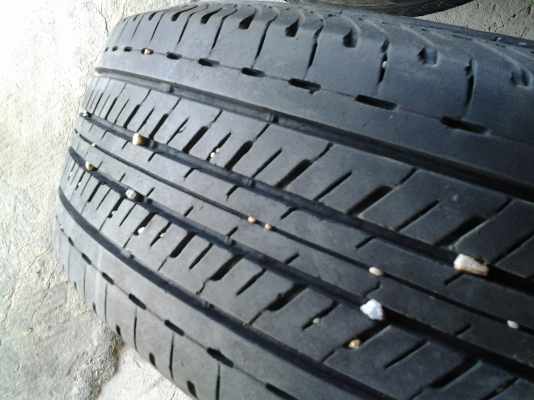 กะทะล้อ VIGO ขอบ15 พร้อมยาง 205/70/15 ปลายปี13