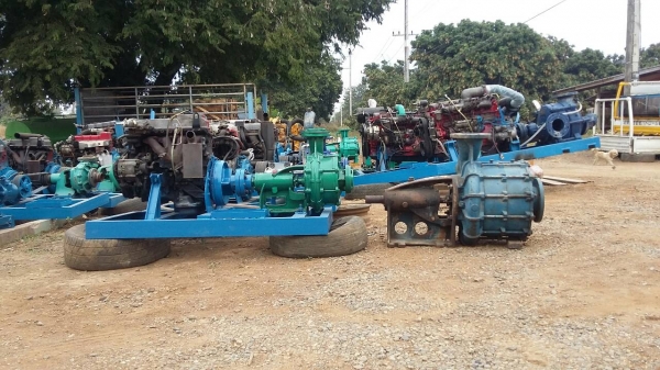 ปั๊มน้ำแรงดันสูงชนเครื่องยนต์ดีเซล มีให้เลือกหลากหลายครอบคลุมการใช้งาน เครื่องไม่ดี ปั๊มไม่เจ๋ง น้ำไม่แรง ไม่ต้องเอาไปครับ