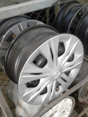 กะทะป้ายแดง 5 รู ขอบ 15 วีโก้ ชุด 4 วง โทร.081-427-3941 กะทะป้ายแดง 5 รู ขอบ 15 วีโก้ ชุด 4 วง โทร.081-427-3941