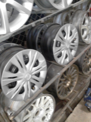 กะทะป้ายแดง 5 รู ขอบ 15 วีโก้ ชุด 4 วง โทร.081-427-3941 กะทะป้ายแดง 5 รู ขอบ 15 วีโก้ ชุด 4 วง โทร.081-427-3941