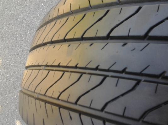 DUNLOP 215/55/17 ปี12