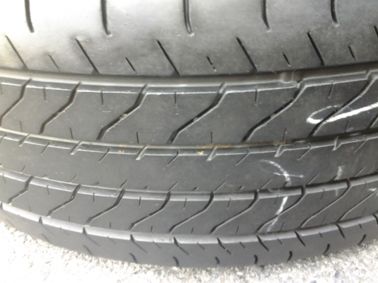 DUNLOP 215/55/17 ปี12