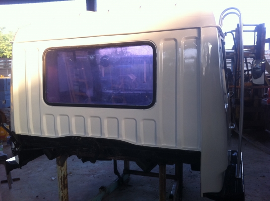 หัวเก๋ง 10 ล้อ Mitsubishi FuSo ทิฟฟี่ ทำสีใหม่ สภาพพร้อมใช้