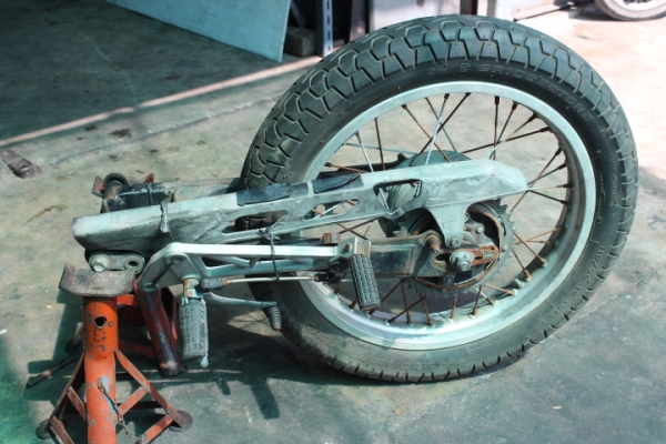 ขายชุดหลัง clubman 250 ราคาถูกครับ 3800 บาท