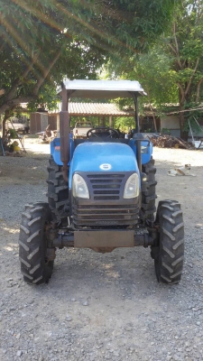 ขายครับ รถไถ แชมป์4548 เครื่องดี เกียร์ดี ยางดี4เส้น มีผาน6 ให้อีก1พวง ครับ