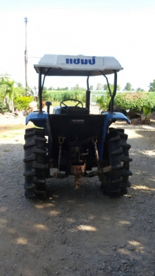 ขายครับ รถไถ แชมป์4548 เครื่องดี เกียร์ดี ยางดี4เส้น มีผาน6 ให้อีก1พวง ครับ