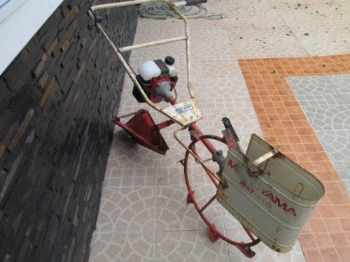 เครื่องแหวกร่องกล้านา     MARUYAMA    MKF-310  รหัสสินค้า : 13001326    หรือเพิ่มเติมไดที่ www.nihonmono.com