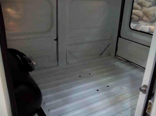 ขาย DAIHATSU HIJET S200P เครื่องหัวฉีด 660 CC.ตู้บรรทุกจดทะเบียนกรุงเทพครับ