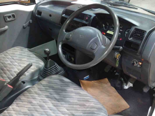 ขาย DAIHATSU HIJET S200P เครื่องหัวฉีด 660 CC.ตู้บรรทุกจดทะเบียนกรุงเทพครับ