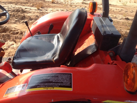 รถไถ KUBOTA L3608 มีภาพวีดีโอ อายุการใช้งาน 561 ชั่วโมง พร้อมอุปกรณ์ 3 รายการ ผานดันหน้า โรตารี ผาน 