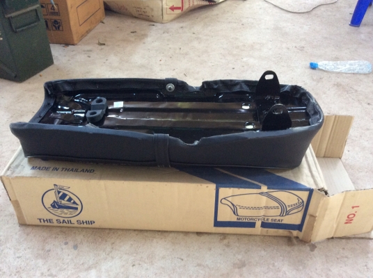 ขายเบาะHonda CD125 ของใหม่ 500บาท ขายเบาะHonda CD125 ของใหม่ 500บาท