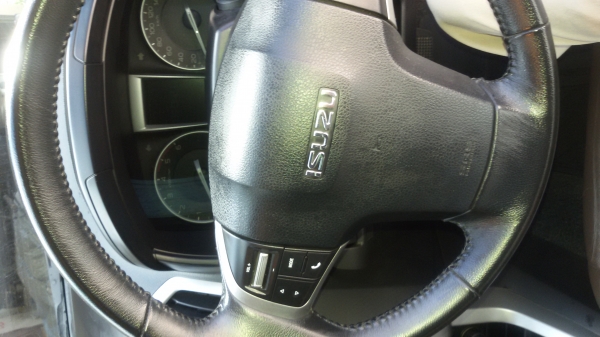 ขายรถAll new อีซูซุ 4ประตู  ไฮแลนเตอร์ เครื่อง3.0 โอโต้ ปี12