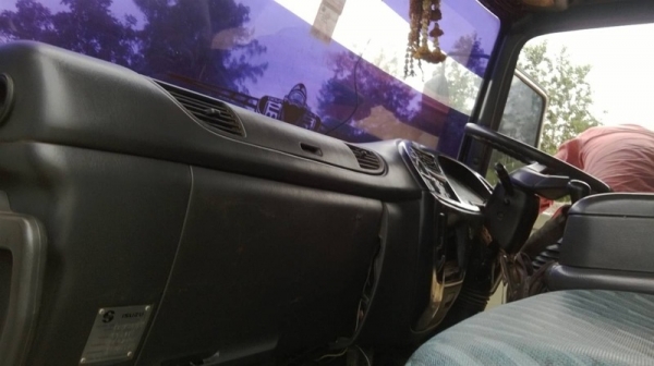 รถอีซูซุ 10 ล้อดั้ม 270 แรงม้า. ปี 40  ( ขายแม่ , ลูก )  สนใจติดต่อ 081 - 6079515